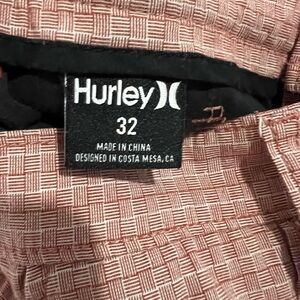 🛍️ Hurley Red and White Patterned Shorts